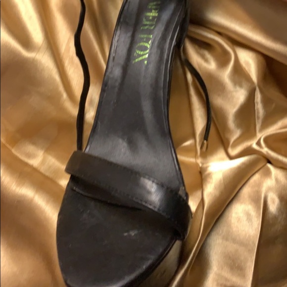 Spring cleaning sale - Picture 3 of 3